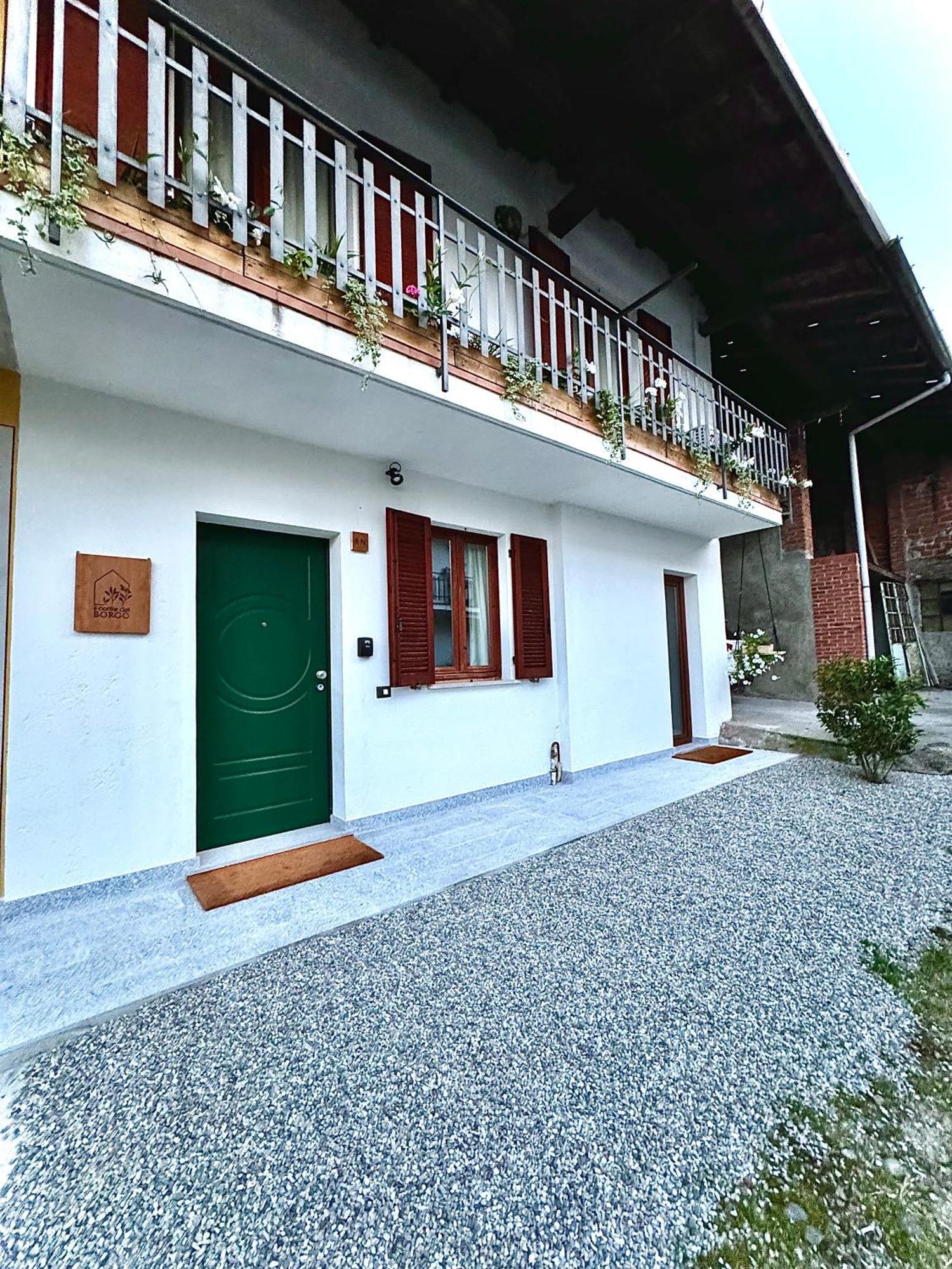 Il Cortile Del Borgo Villa Borgo Ticino Екстериор снимка