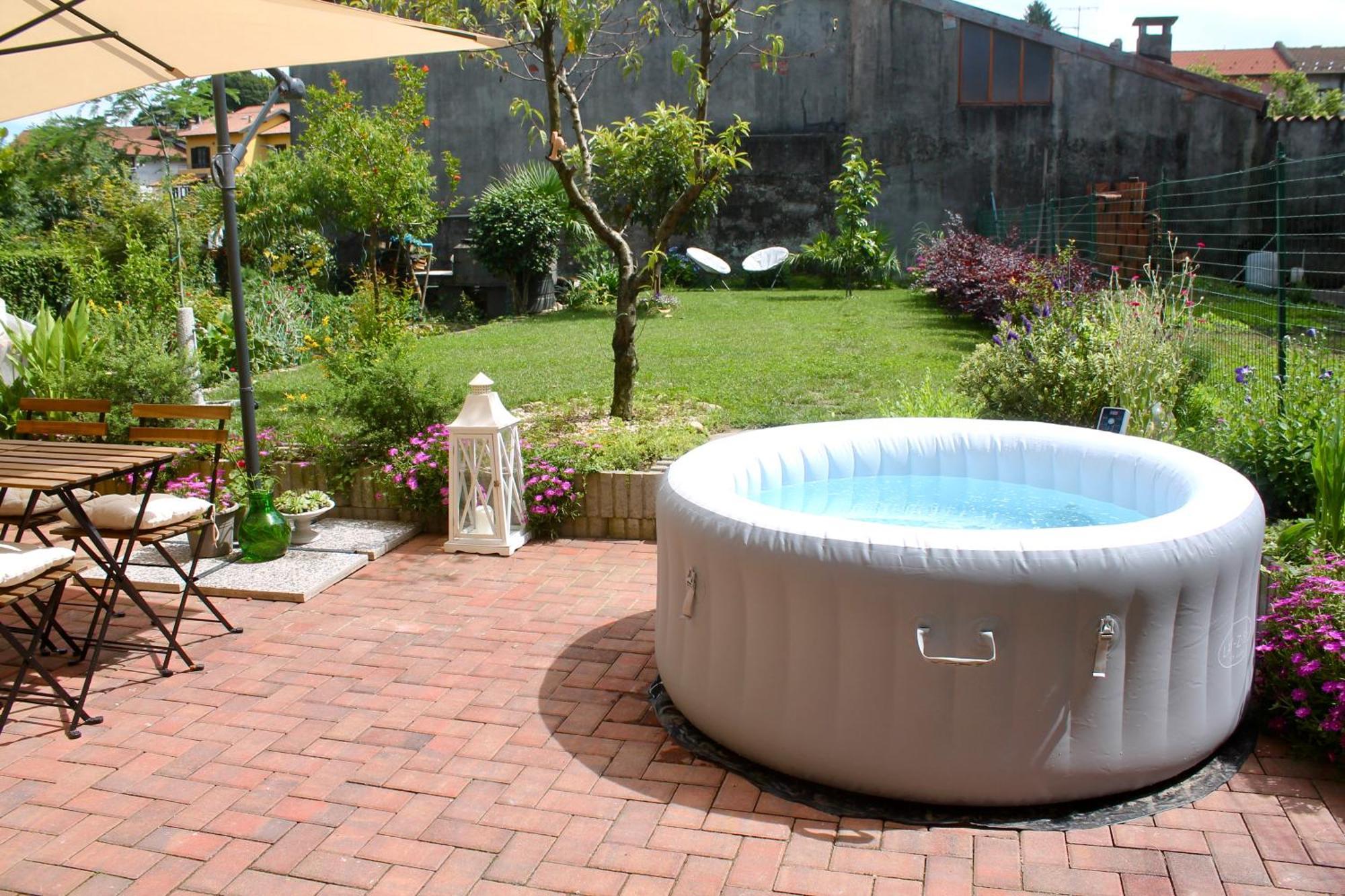 Il Cortile Del Borgo Villa Borgo Ticino Екстериор снимка