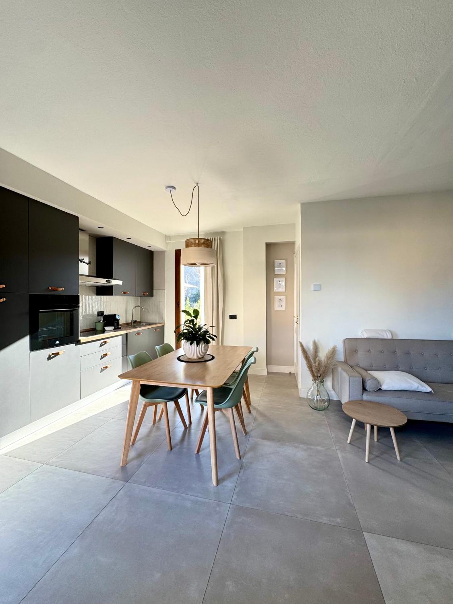 Il Cortile Del Borgo Villa Borgo Ticino Екстериор снимка
